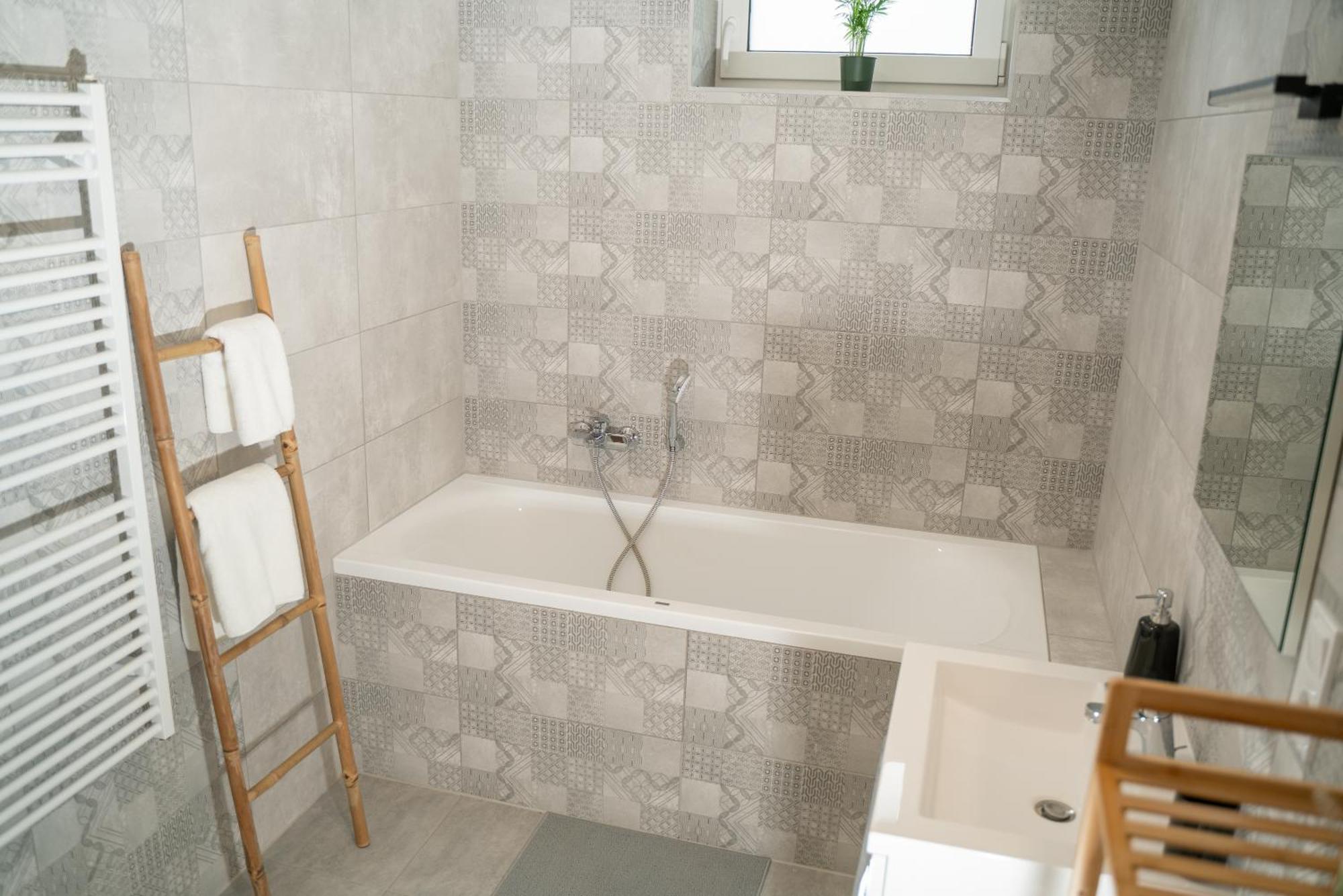 Oazis Apartman ザラカロシュ エクステリア 写真